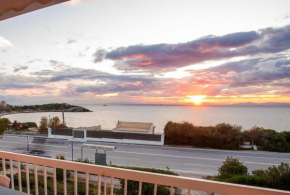 Apartment by the beach